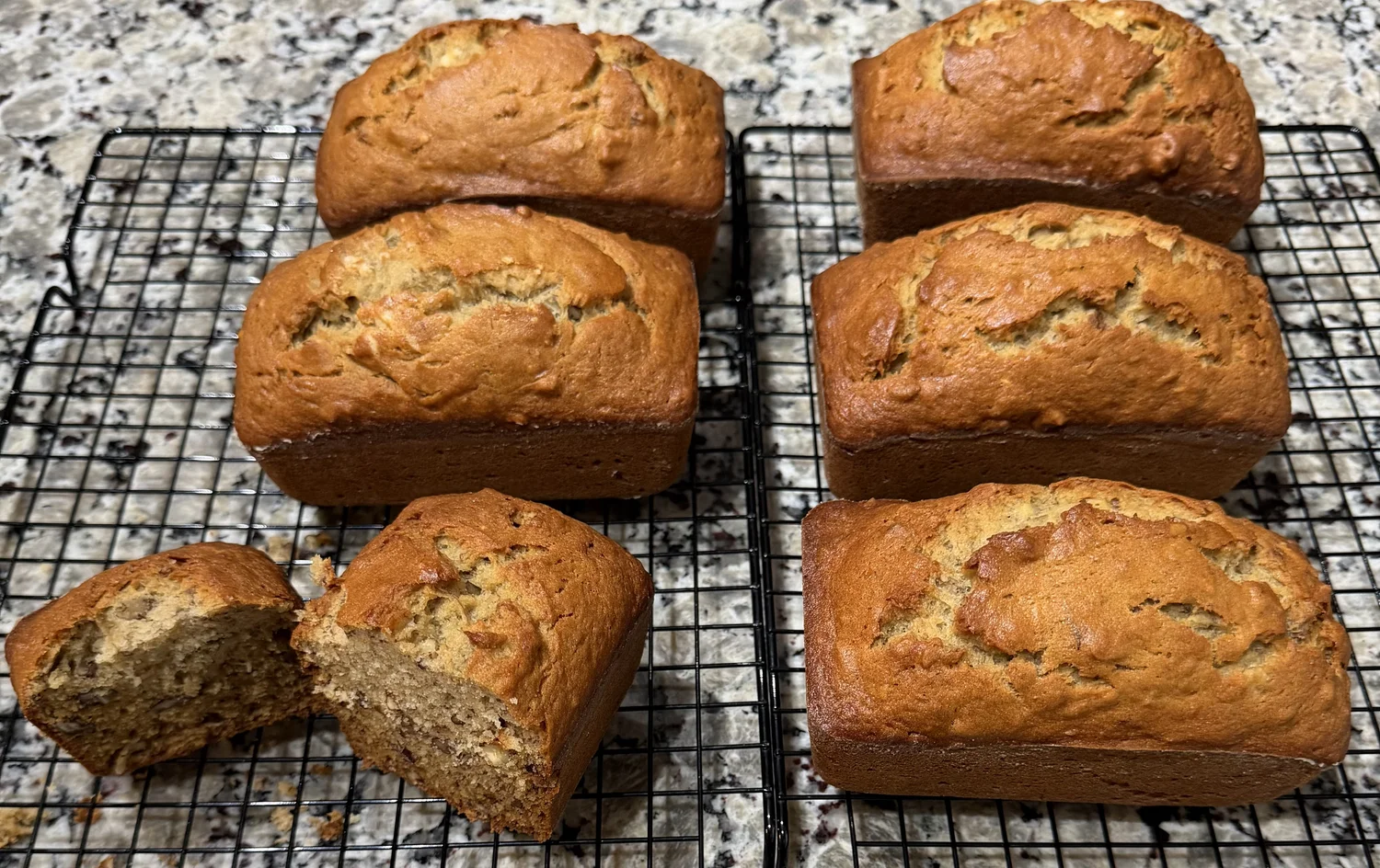 BANANA NUT BREAD - Cooked dish photo
